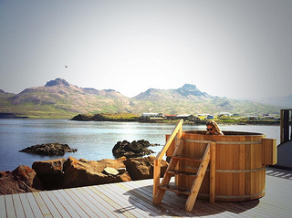 Outdoor Hot Tubs